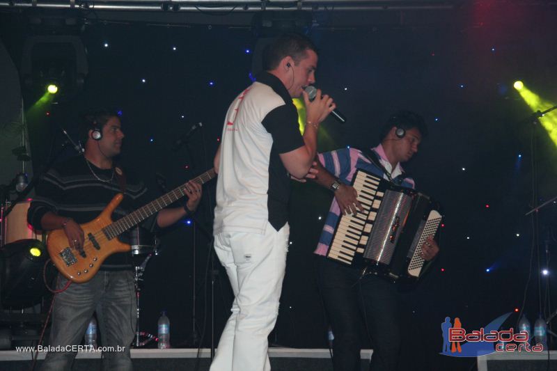 Balada: Violada Universitria - Guilherme & Giulliano