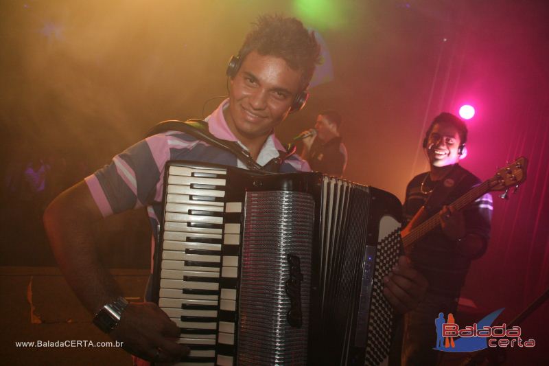 Balada: Violada Universitria - Guilherme & Giulliano