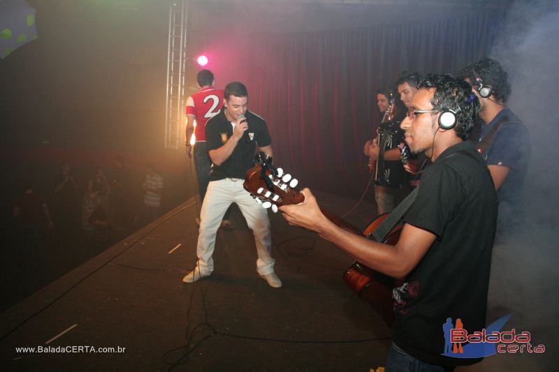 Balada: Violada Universitria - Guilherme & Giulliano