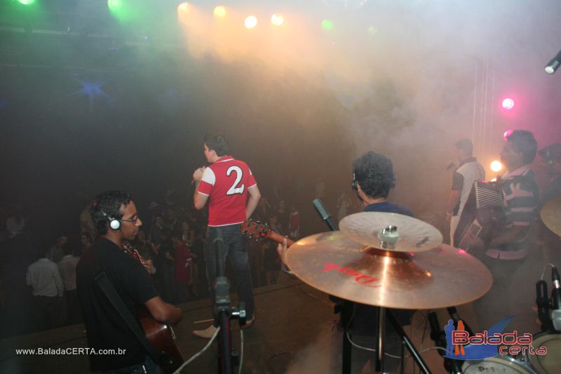 Balada: Violada Universitria - Guilherme & Giulliano