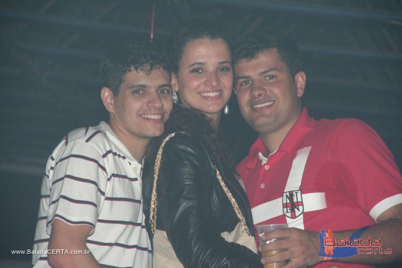 Balada: Violada Universitria - Guilherme & Giulliano