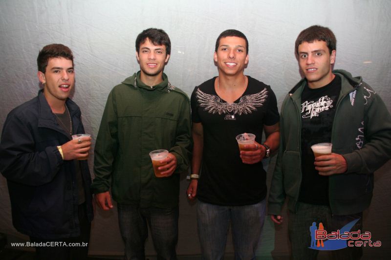 Balada: festen. na Club904 em Braslia - DF