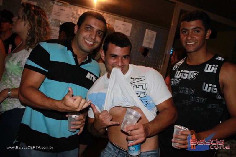 Balada: Pr Carnaval com TIMBALADA Salo da AABB - Setor de Clubes Sul.