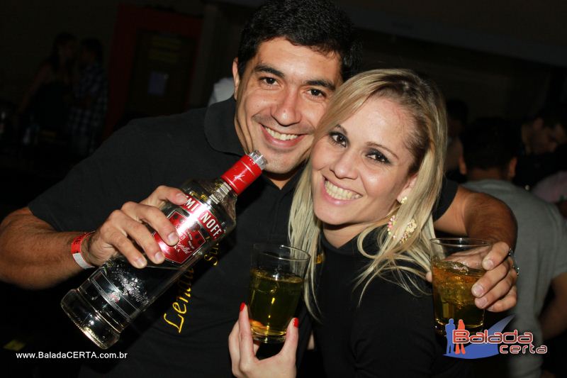 Balada: Fotos de quarta na Dom QuiChopp - Areal - DF