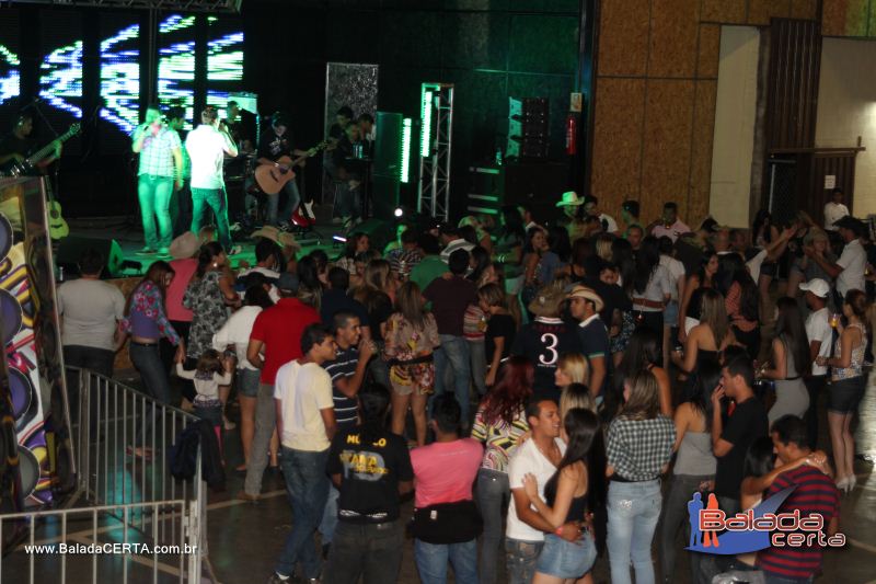 Balada: Fotos de domingo no Showrrasco OS Lendrios - Fazenda Sucupira - Riacho Fundo I