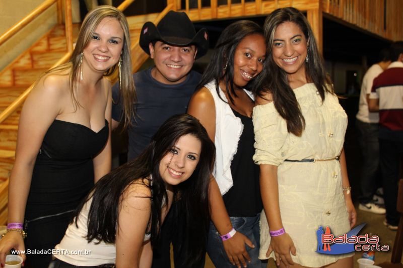 Balada: Fotos de domingo no Showrrasco OS Lendrios - Fazenda Sucupira - Riacho Fundo I