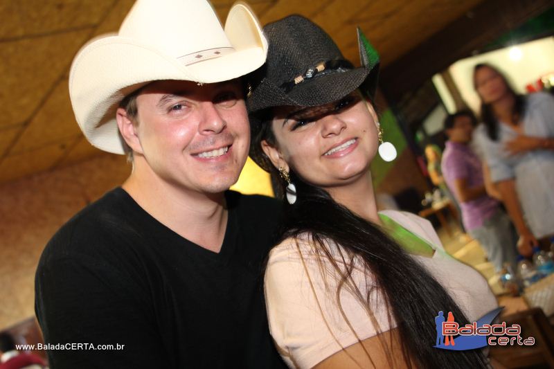 Balada: Fotos de domingo no Showrrasco OS Lendrios - Fazenda Sucupira - Riacho Fundo I