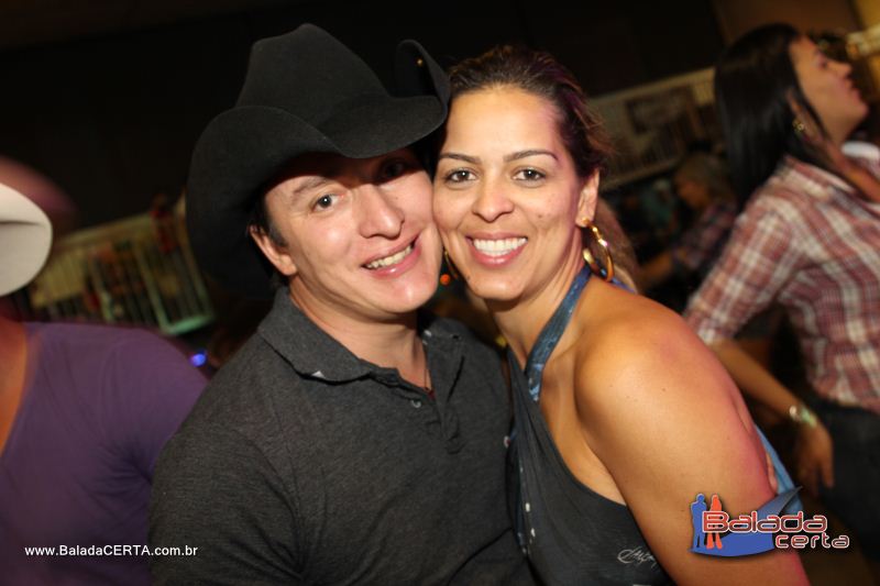 Balada: Fotos de domingo no Showrrasco OS Lendrios - Fazenda Sucupira - Riacho Fundo I