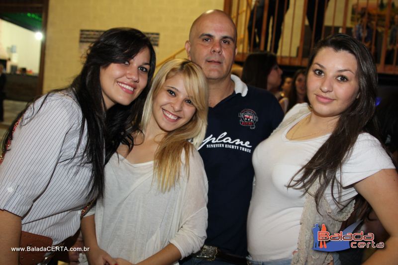 Balada: Fotos de domingo no Showrrasco OS Lendrios - Fazenda Sucupira - Riacho Fundo I