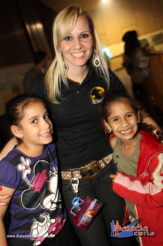 Balada: Fotos de domingo no Showrrasco OS Lendrios - Fazenda Sucupira - Riacho Fundo I