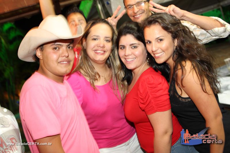 Balada: Fotos de domingo no Showrrasco OS Lendrios - Fazenda Sucupira - Riacho Fundo I