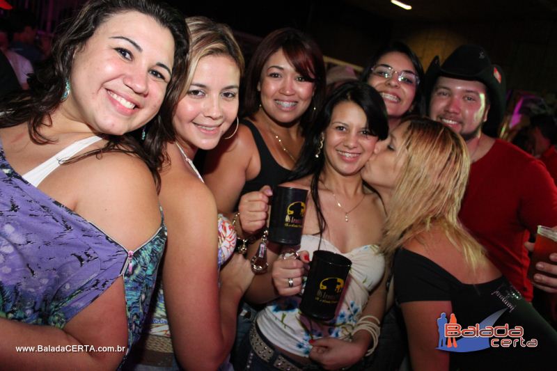 Balada: Fotos de domingo no Showrrasco OS Lendrios - Fazenda Sucupira - Riacho Fundo I