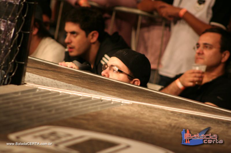 Balada: B2 MMA - Arena de Tits - Choncha Acstica