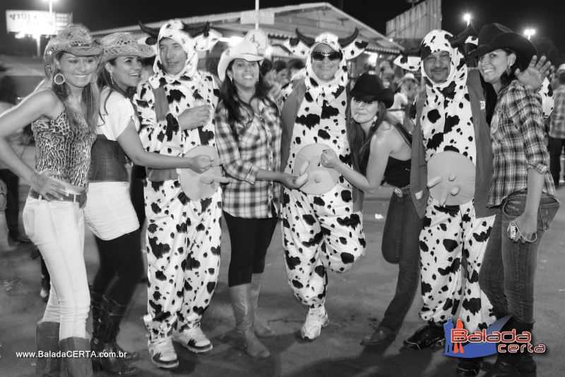 Balada: Festa do Peo Barretos 2011 - Excurso Os Lendrios - Barretos - SP