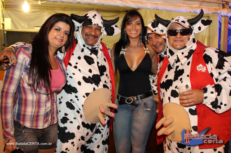 Balada: Festa do Peo Barretos 2011 - Excurso Os Lendrios - Barretos - SP