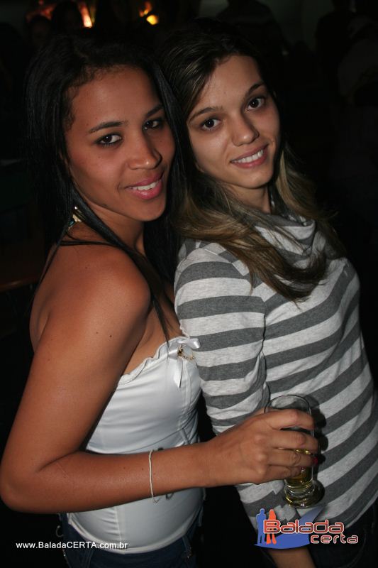 Balada: Fotos de Sexta no Brazucas Sport Bar com Guilherme & Giulliano - guas Claras - DF