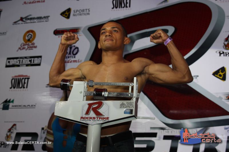 Balada: RockStriker MMA - Pesagem e Coletiva de Imprensa