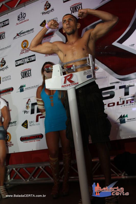 Balada: RockStriker MMA - Pesagem e Coletiva de Imprensa