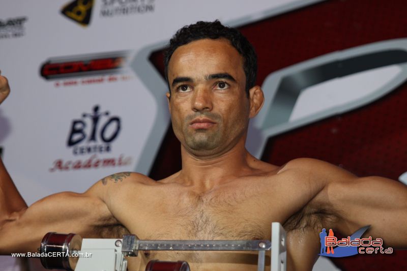 Balada: RockStriker MMA - Pesagem e Coletiva de Imprensa