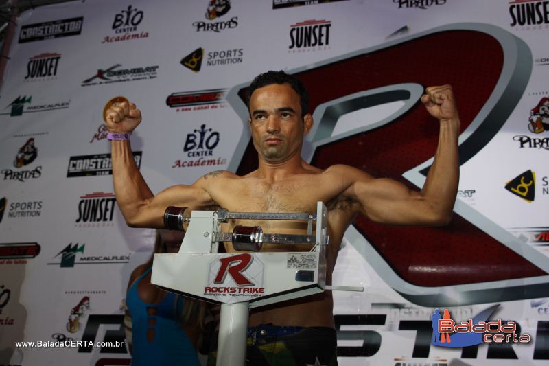 Balada: RockStriker MMA - Pesagem e Coletiva de Imprensa