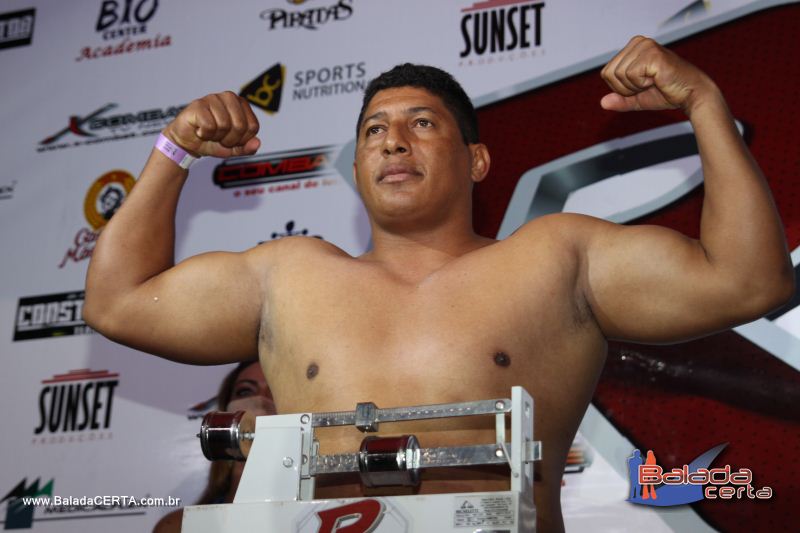 Balada: RockStriker MMA - Pesagem e Coletiva de Imprensa