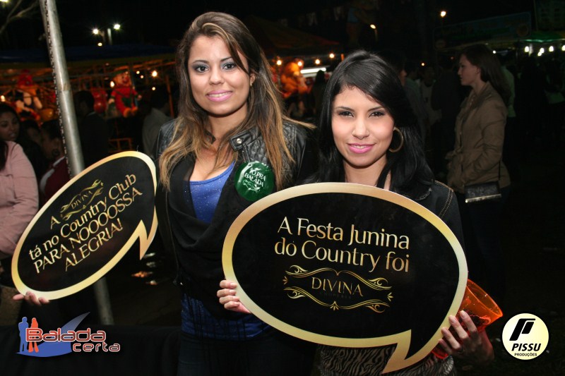 Balada: Fotos de Sexta na Festa Junina no Braslia Country Club - DF