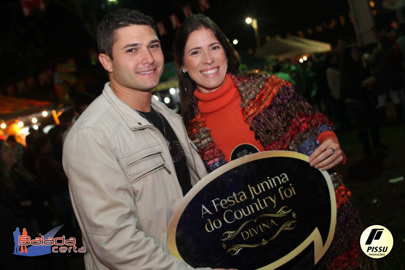 Balada: Fotos de Sexta na Festa Junina no Braslia Country Club - DF