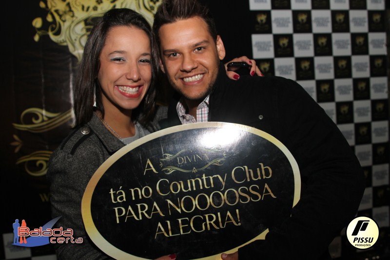 Balada: Fotos de Sexta na Festa Junina no Braslia Country Club - DF