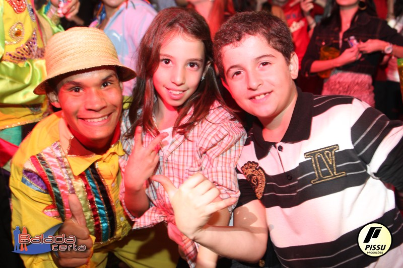Balada: Fotos de Sexta na Festa Junina no Braslia Country Club - DF