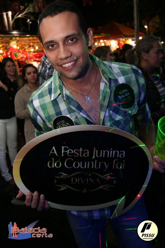 Balada: Fotos de Sbado na Festa Junina no Braslia Country Club - DF