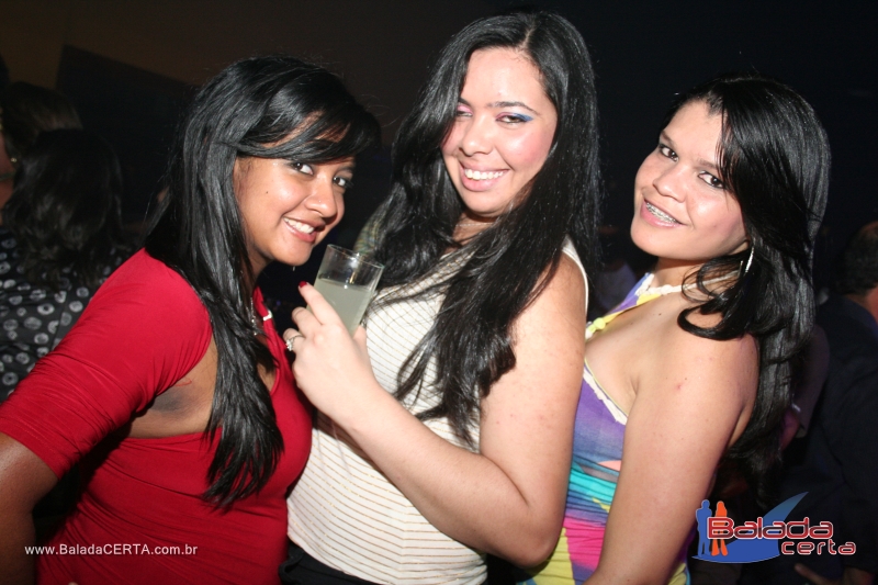 Balada: Fotos de Sexta no Sucesso Show Bar em Taguatinga - DF