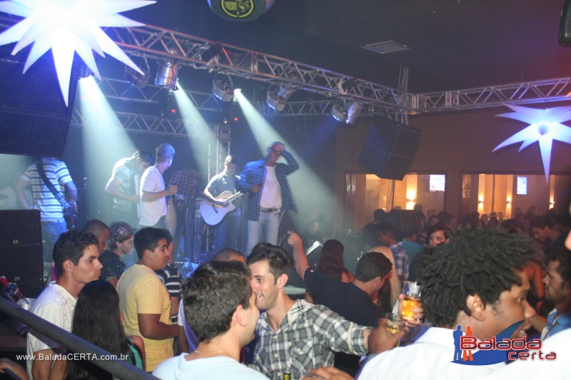 Balada: Fotos de Sexta no Sucesso Show Bar em Taguatinga - DF