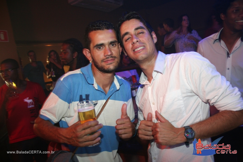 Balada: Fotos de Sexta no Sucesso Show Bar em Taguatinga - DF