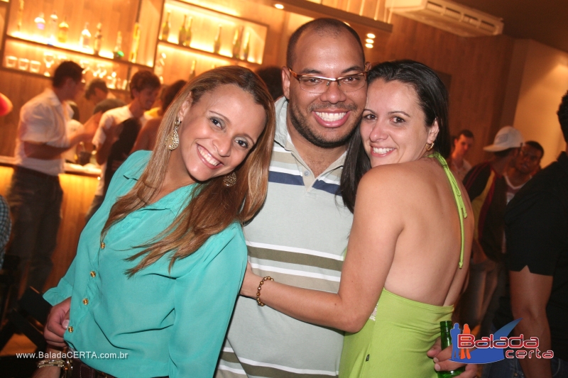 Balada: Fotos de Sexta no Sucesso Show Bar em Taguatinga - DF