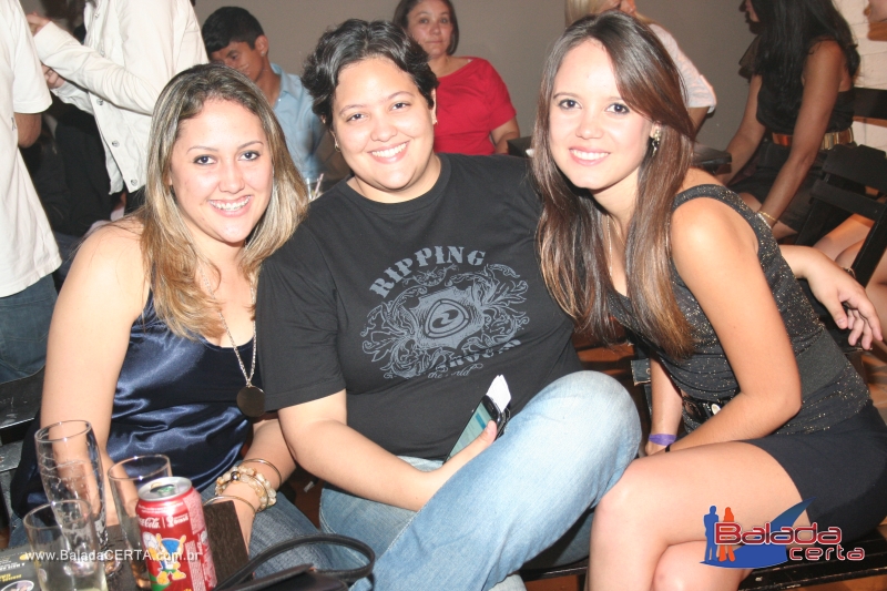 Balada: Fotos de Sexta no Sucesso Show Bar em Taguatinga - DF