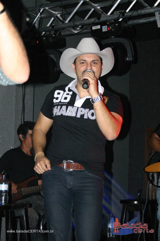 Balada: Fotos de Sexta no Caapa Bar em Taguatinga - DF