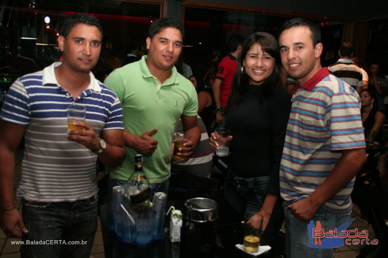 Balada: Fotos de segunda no Caapa Bar em Taguatinga - DF