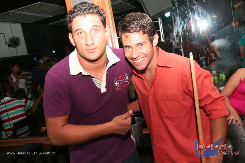 Balada: Fotos de segunda no Caapa Bar em Taguatinga - DF