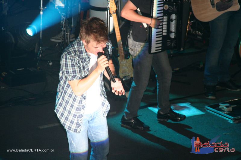 Balada: Show de Michel Tel na Via Stadium em Taguatinga - DF
