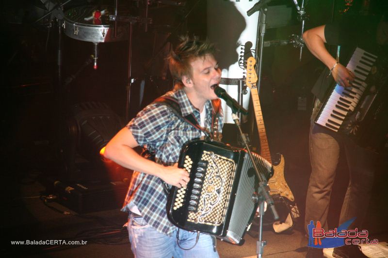 Balada: Show de Michel Tel na Via Stadium em Taguatinga - DF