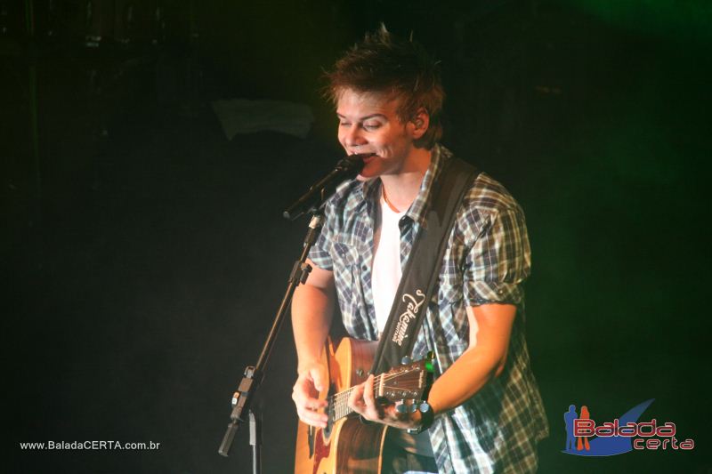 Balada: Show de Michel Tel na Via Stadium em Taguatinga - DF