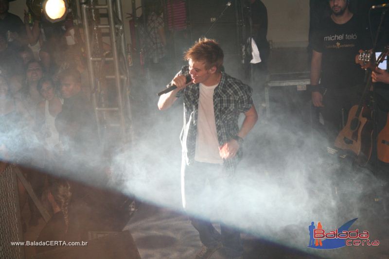 Balada: Show de Michel Tel na Via Stadium em Taguatinga - DF