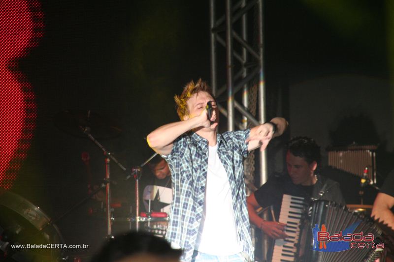 Balada: Show de Michel Tel na Via Stadium em Taguatinga - DF