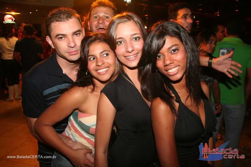 Balada: Show de Michel Tel na Via Stadium em Taguatinga - DF