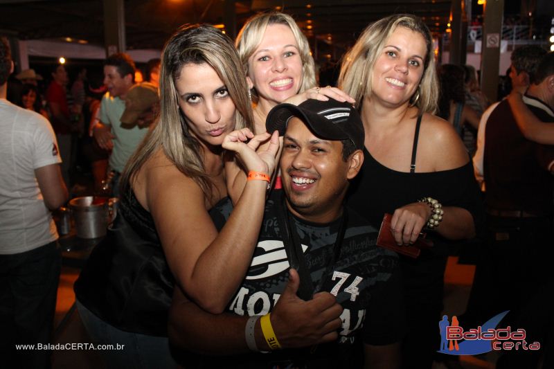 Balada: Show de Leo Magalhes na Via Stadium em Taguatinga - DF