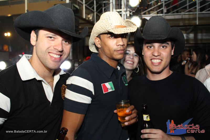 Balada: Fotos de sabado na Via Stadium em Taguatinga - DF