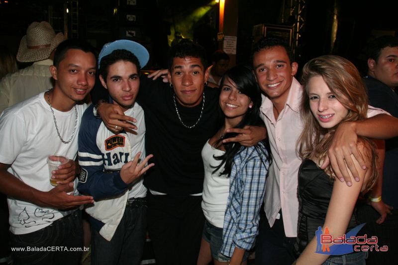 Balada: Show de Z Henrique & Gabriel na Via Stadium em Taguatinga - DF
