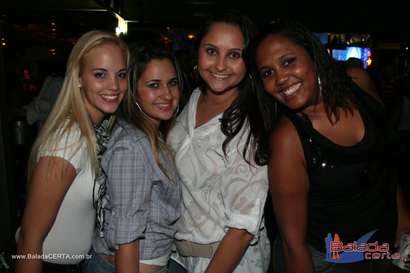 Balada: Show de Z Henrique & Gabriel na Via Stadium em Taguatinga - DF