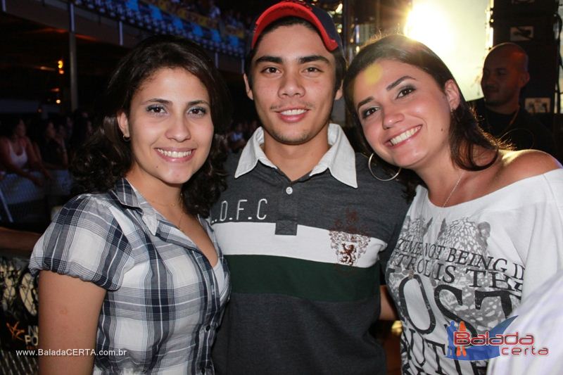 Balada: Fotos de quinta na Via Stadium em Taguatinga - DF