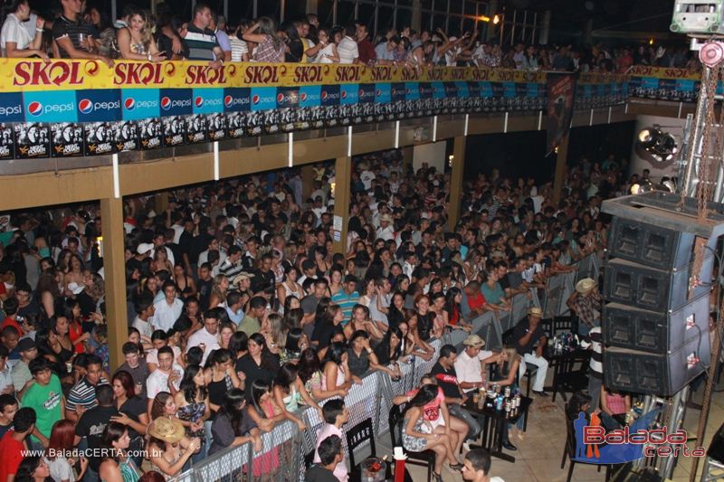 Balada: Fotos de quinta na Via Stadium em Taguatinga - DF